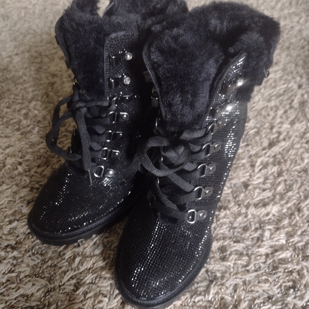 JLo Black Tannah Fur-Lined Boots Women's Size 6.5 M Pre-Owned